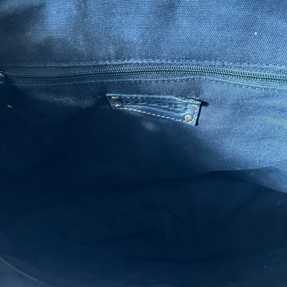 Fossil black soft leather shoulder with antique tone hardwares adjustabl… - Picture 14 of 16